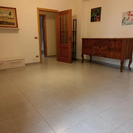 Incantevole Con Parcheggio Custodito רוצ'לה איוניקה