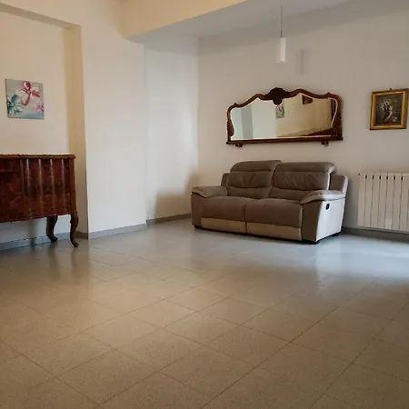Incantevole Con Parcheggio Custodito רוצ'לה איוניקה